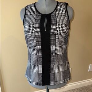 Reitmans Black and White Houndstooth Sleeveless Blouse Tank with Cut Out
